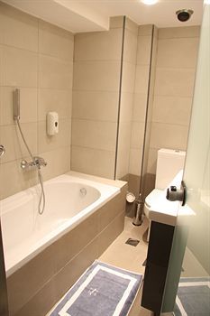 Piraeus Dream Hotel