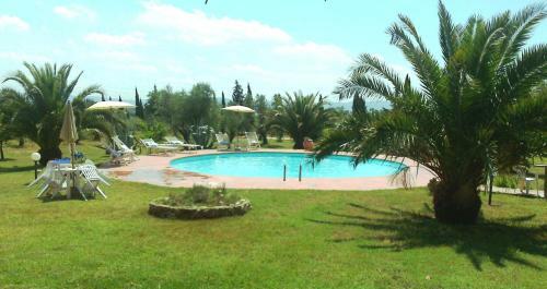 Suvereto Apartment Sleeps 4 T241728