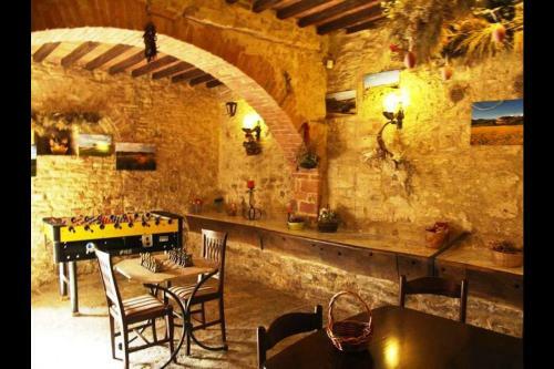 San Gimignanello Apartment Sleeps 9 Pool Wifi