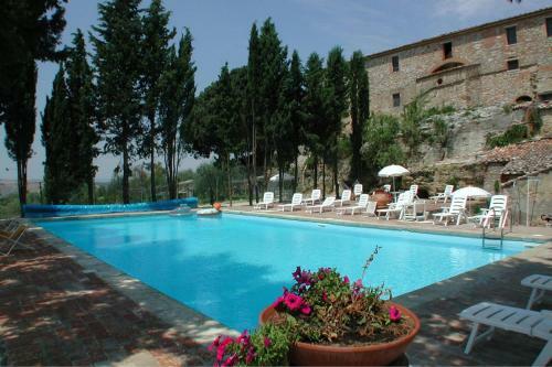San Gimignanello Apartment Sleeps 9 Pool Wifi