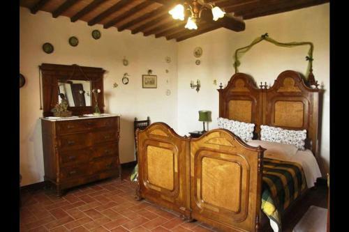 San Gimignanello Apartment Sleeps 9 Pool Wifi