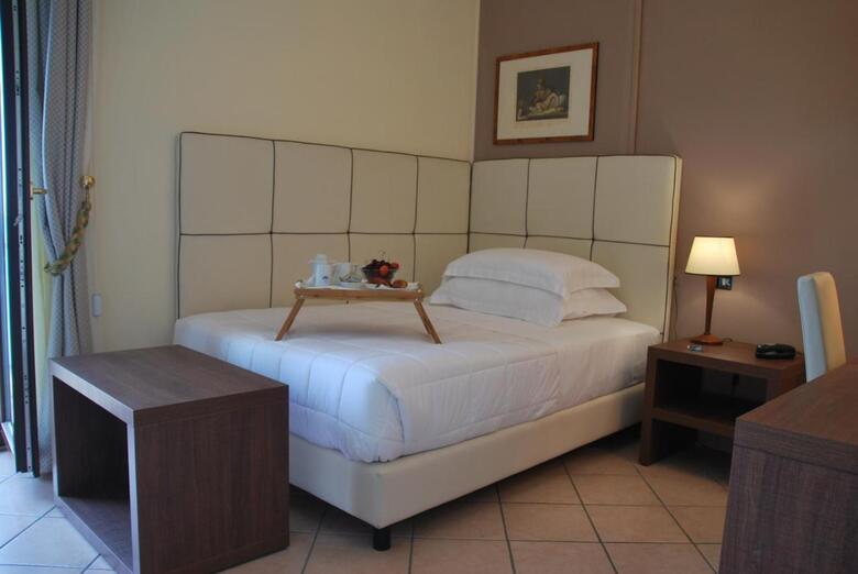 Hotel Domus Mariae Albergo