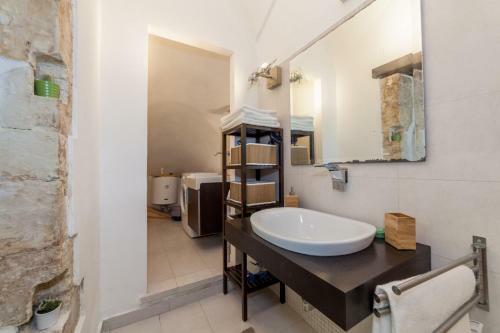 Maniace | Holiday Home