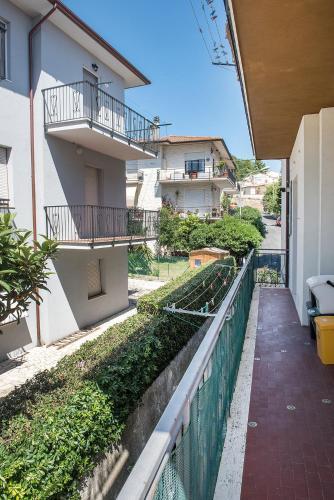 Apartamento S168 - Sirolo, Ampio Trilocale Comodo Ai Servizi