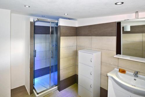 Holiday Home Solarino - Isi02255-f