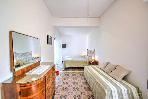 Sorrento Villa Sleeps 16 Air Con Wifi