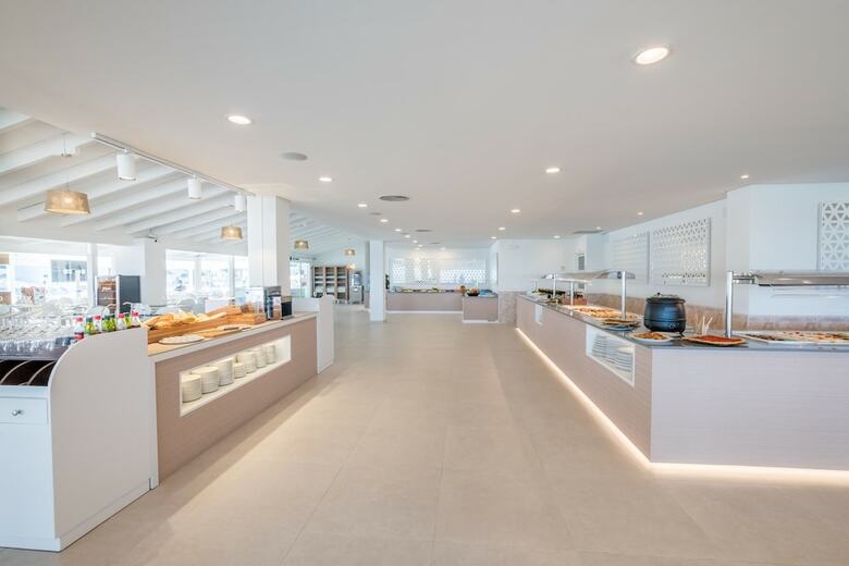 Apartamentos Carema Beach Menorca