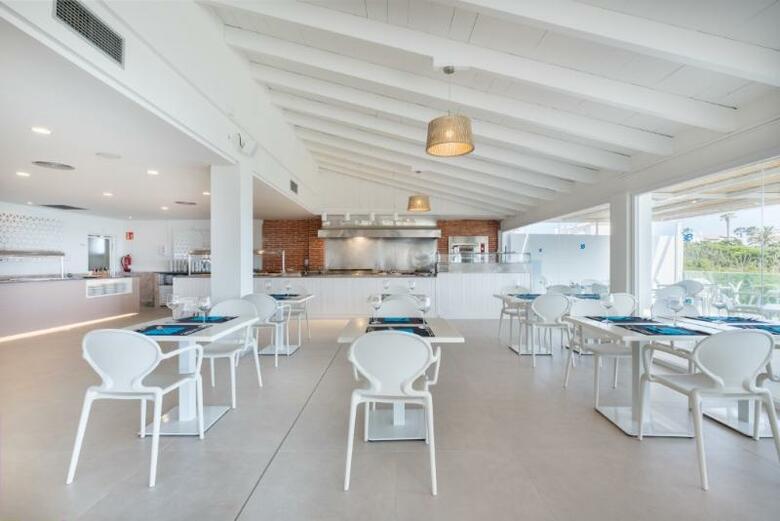 Apartamentos Carema Beach Menorca