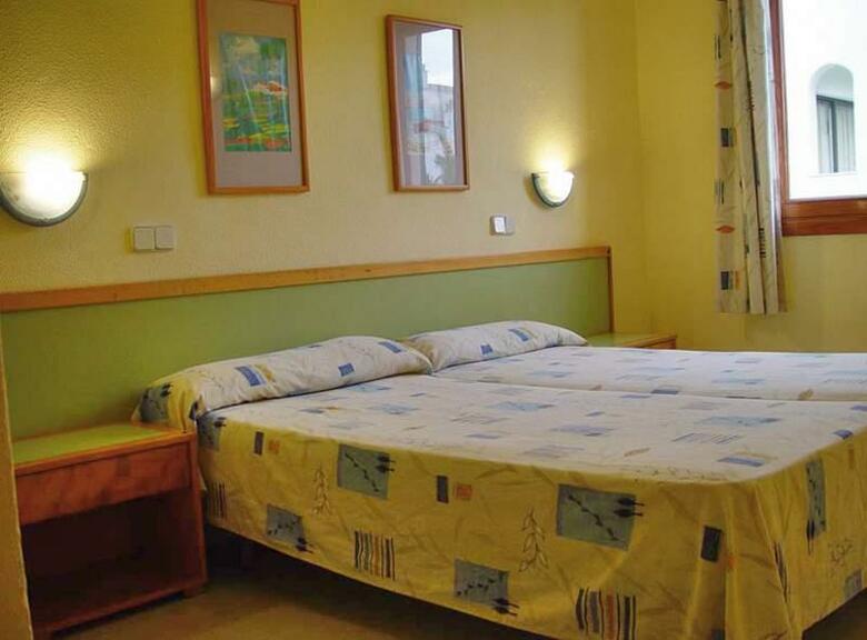 Apartamentos Carema Beach Menorca