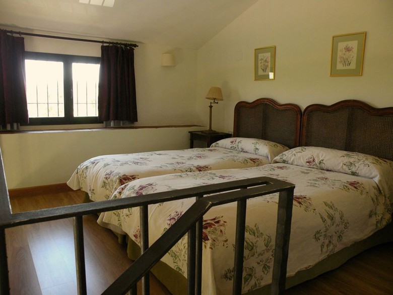 Hotel Posada De Valdezufre