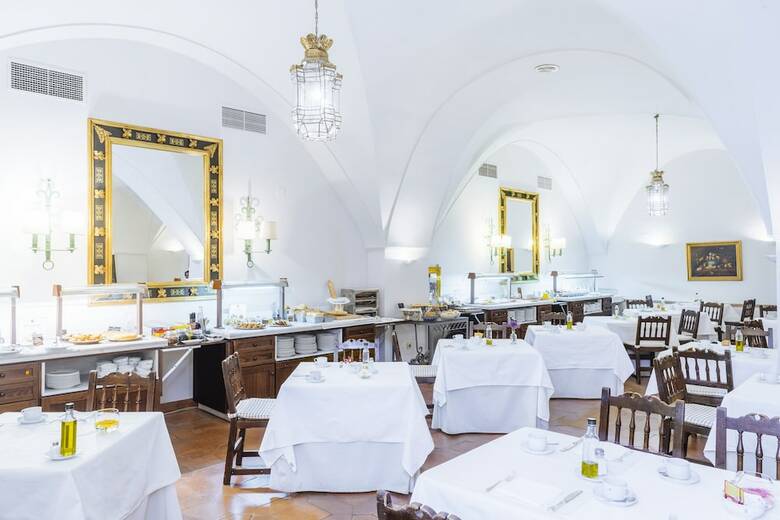 Hotel Parador De Merida