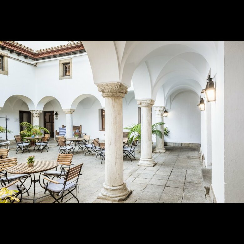 Hotel Parador De Merida