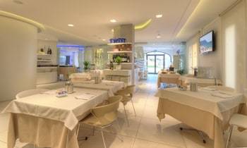 Life Hotel