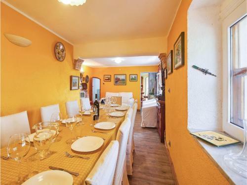 Four-bedroom Holiday Home In Sanremo