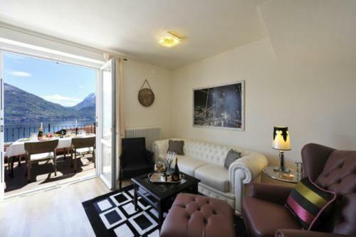 San Siro Apartment Sleeps 4 Pool Air Con