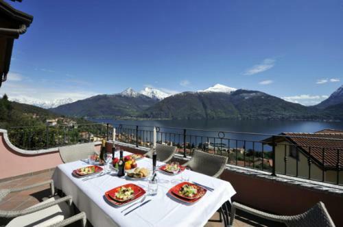 San Siro Apartment Sleeps 4 Pool Air Con