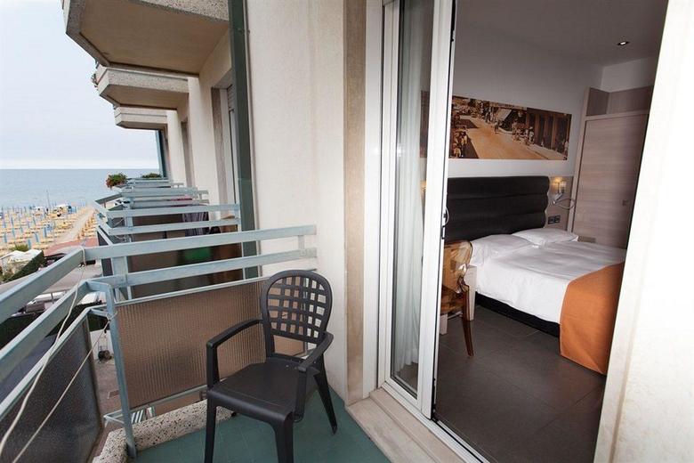 Hotel Adlon