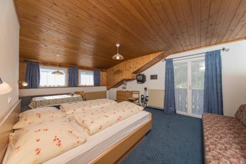 Hostal Kedul Alpine Lodge