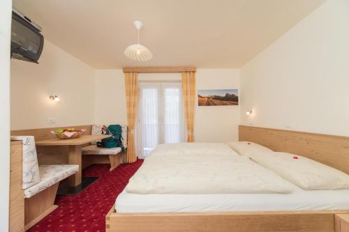 Hostal Kedul Alpine Lodge