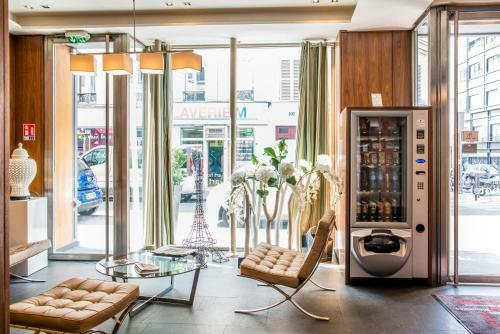 Art Hotel Batignolles
