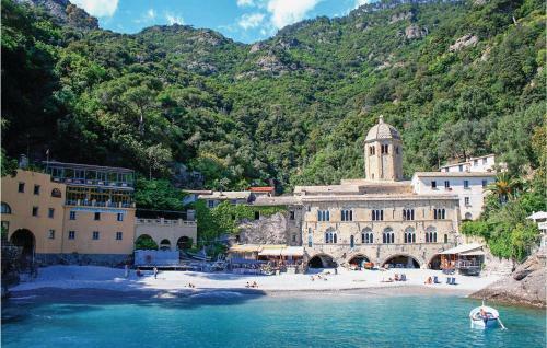 One-bedroom Apartment In S. Margherita Ligure