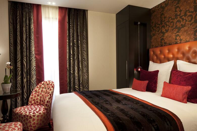 Hotel Le Petit Paris