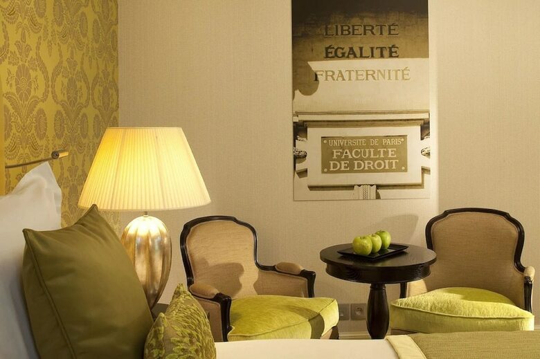 Hotel Le Petit Paris