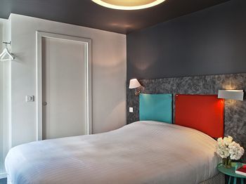 L Hotel De La Folie Mericourt