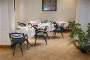 L Hotel De La Folie Mericourt