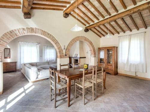 San Casciano Dei Bagni Villa Sleeps 12 Pool Wifi