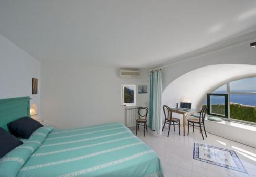 Praiano Villa Sleeps 6 T721533