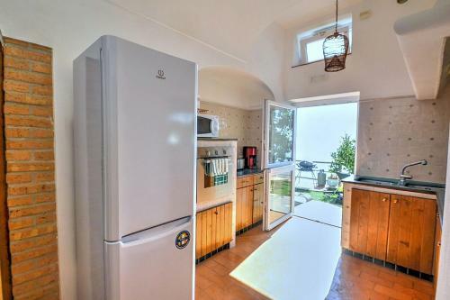 Praiano Villa Sleeps 6 Pool Air Con Wifi