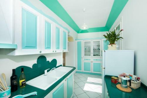Praiano Apartment Sleeps 5 Pool Air Con Wifi