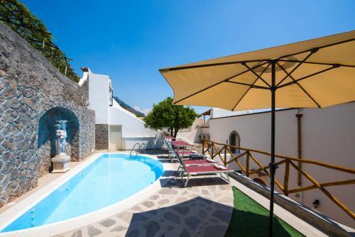 Praiano Apartment Sleeps 5 Pool Air Con Wifi