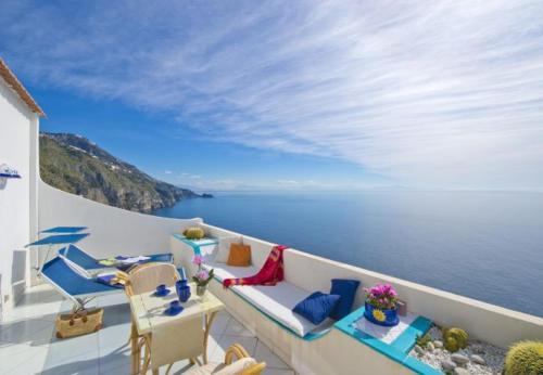 Praiano Apartment Sleeps 2