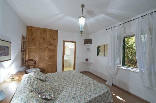 Praiano Villa Sleeps 8 Air Con Wifi