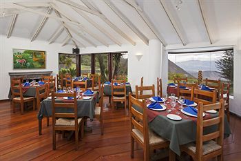 El Crater Hotel