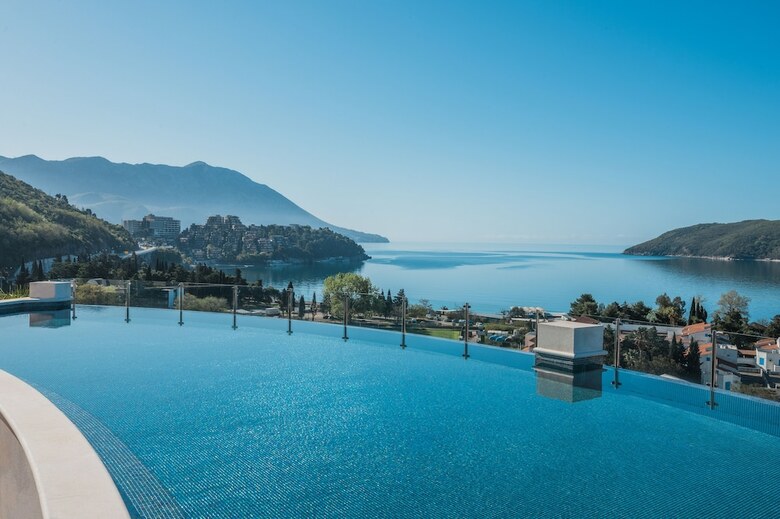 Hotel Iberostar Waves Slavija