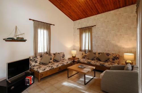 Hotel Trikorfo Beach