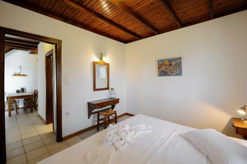 Hotel Trikorfo Beach