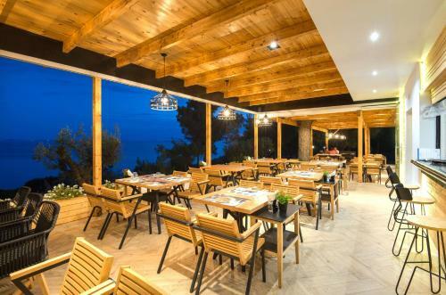Hotel Trikorfo Beach
