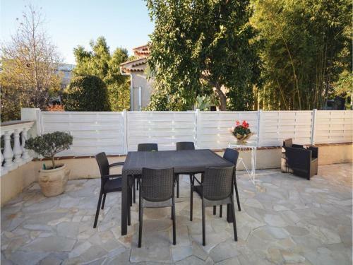 One-bedroom Holiday Home In Antibes