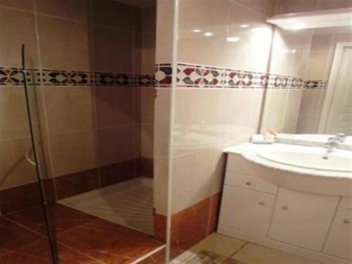 Apartment Centre Ville - Deux Chambres - Proche Parc Mauresque