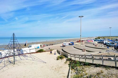 Petite Maison Avec Courette, Proche De La Plage