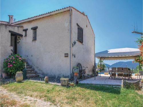 Two-bedroom Holiday Home In Bagnols En Foret
