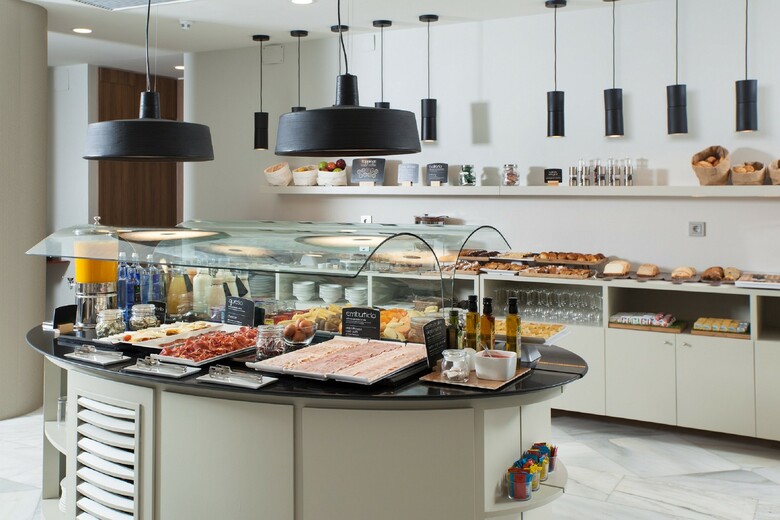 Hotel NH Madrid Barajas Airport