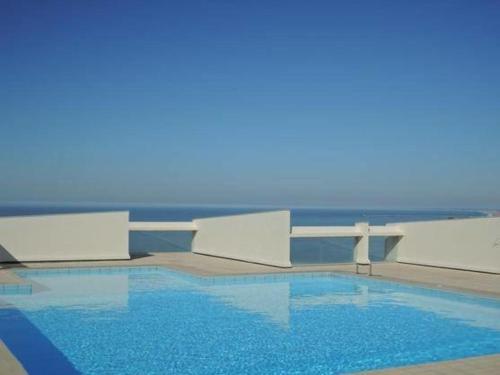 Apartamento Studio And Rooftop Pool With A View