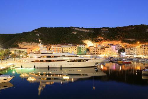 Hotel Centre Nautique