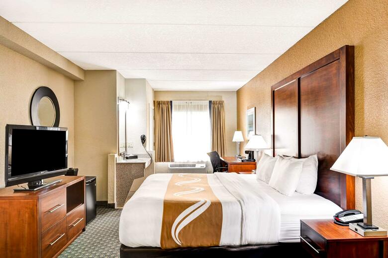 Hotel Ramada Heritage Park