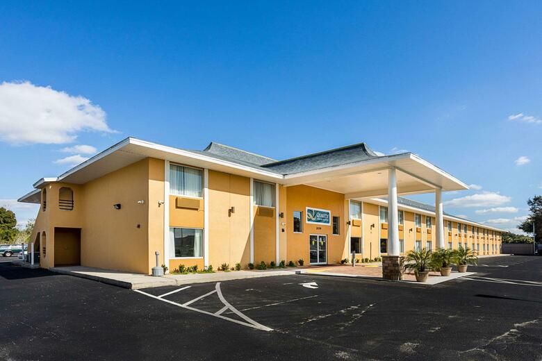 Hotel Ramada Heritage Park